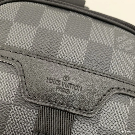 Cheap VUITTON BUSINESS UTILITY LOUIS BAG 0721
